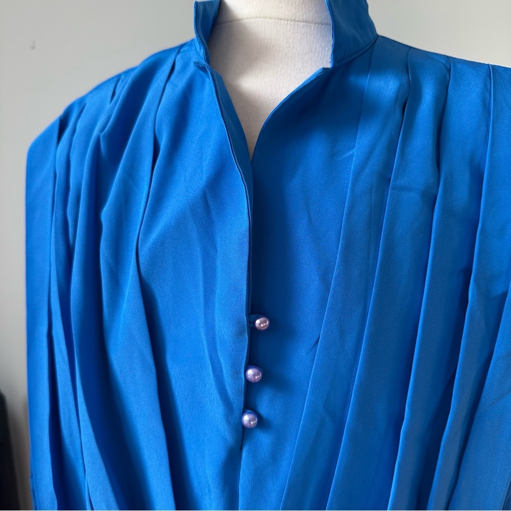 80’s Epaulette Silk-Feel Blue Blouse